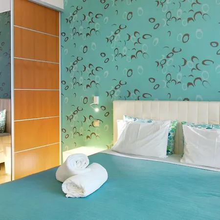 Dfm Happy Days E - Apartamento *